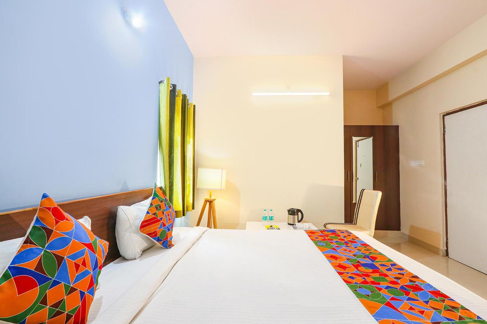 Fabhotel Namaha Suites - Nr Hyderabad International Airport, Shamshabad Kültér fotó