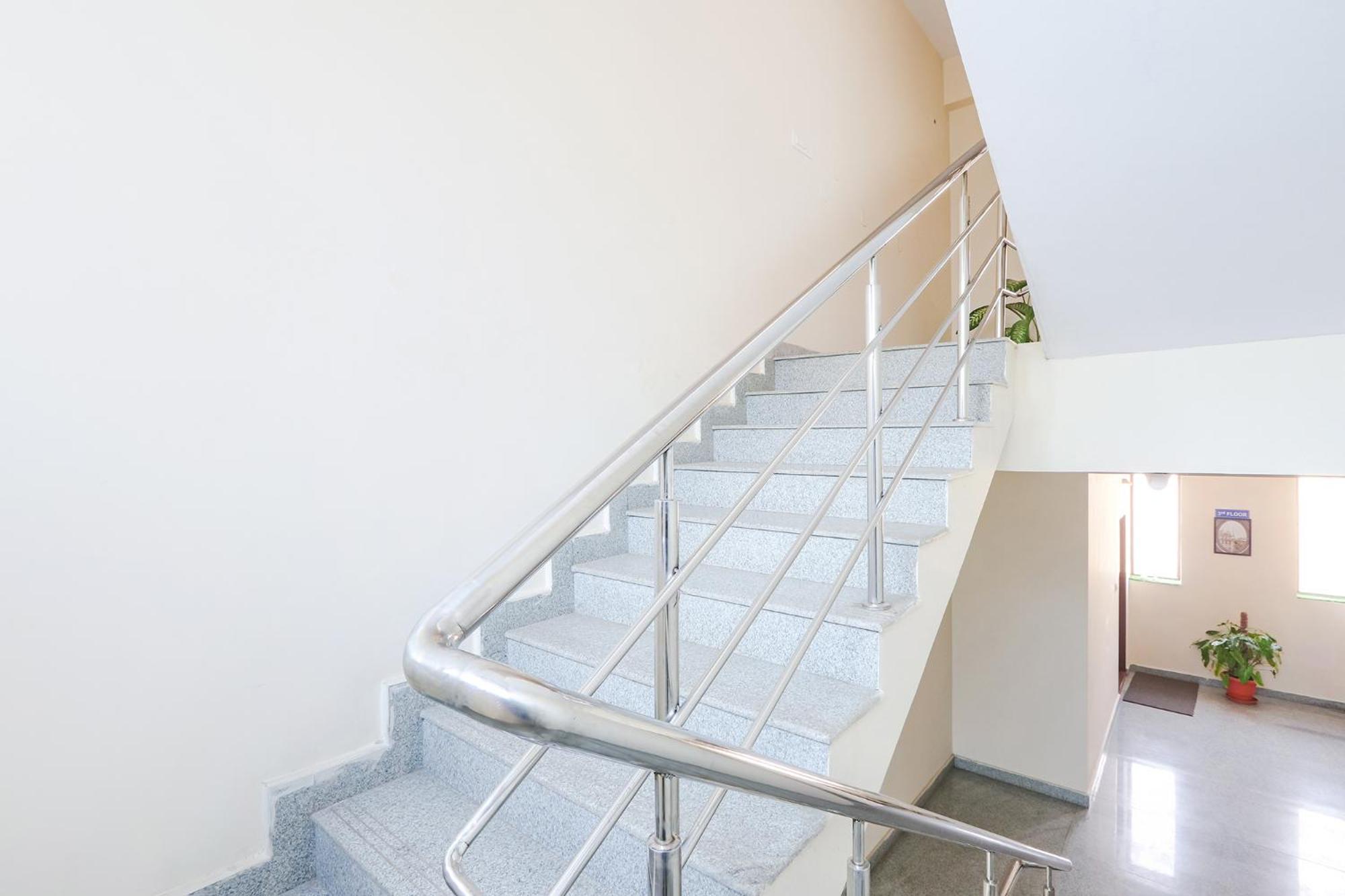 Fabhotel Namaha Suites - Nr Hyderabad International Airport, Shamshabad Kültér fotó